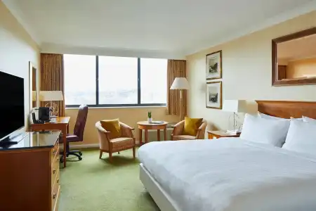 Deltas by Marriott Bristol City Centre - 4