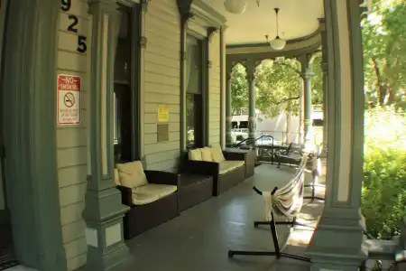 HI Sacramento Hostel - 22