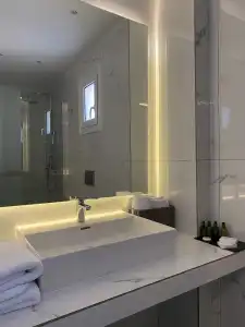 24K Athena Suites - 25