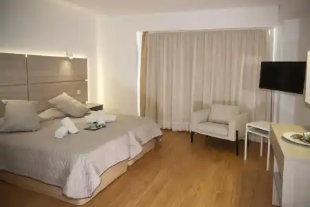 Pier Beach Apartments - 63