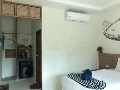 Koh Ngai Paradise Beach Resort - 23