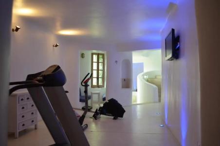 Artemis Traditional House - 1