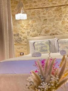 Bohemian Boutique Suites - 22
