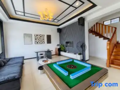 Tranquil Shores Holiday Apartments - 375