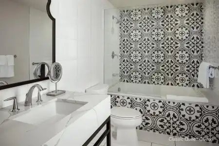 La Valencia - 9