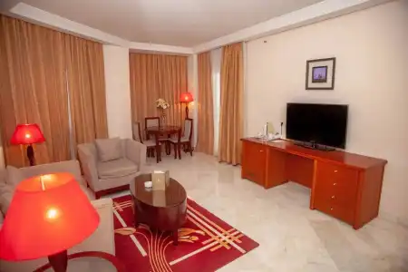 Tunis Grand - 3