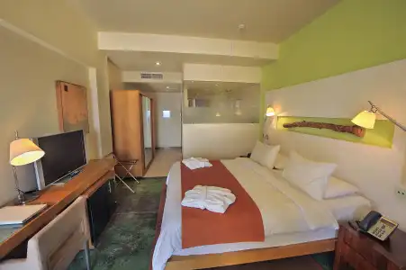 E-Larnaca Resort & Spa - 4