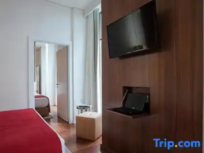 The 7, Suites, Studios & Apartments - 80