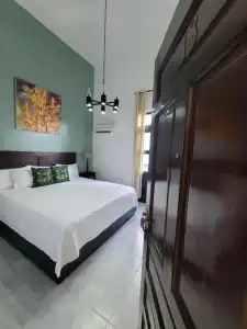 Class Colonial - 83