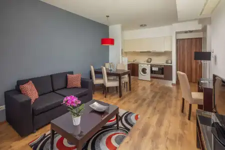 Escala & Suites - 24
