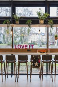 Moxy Duesseldorf South - 10