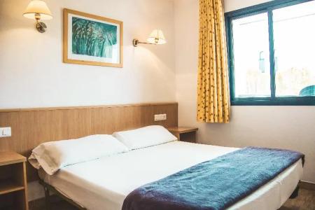 Pins Platja Apartments - 63