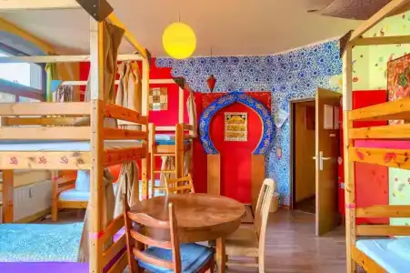 Lollis Homestay - Hostel - 44