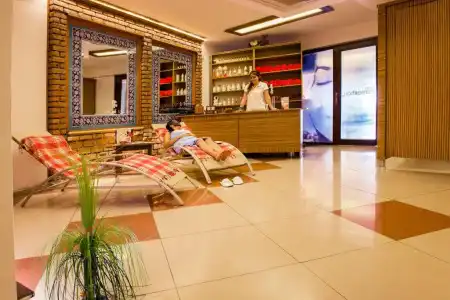 Otel Azmakhan - 1