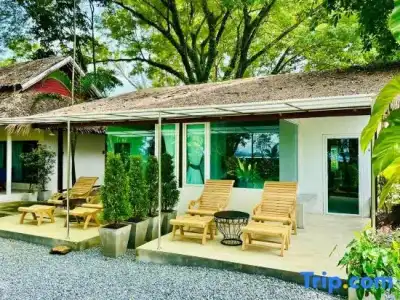 Twin Bay Resort - 213