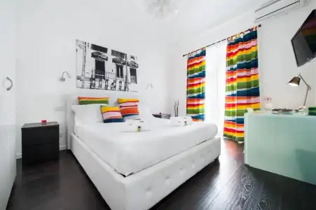 B&B White - 18