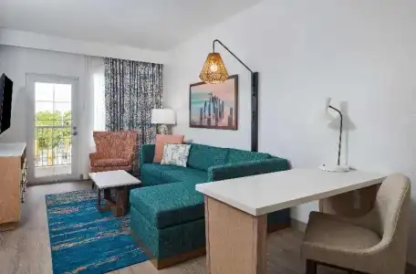 DoubleTree Suites by Hilton Naples - 52