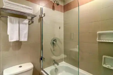Howard Johnson by Wyndham Kota Kinabalu City Centre - 60