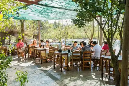 Otel Azmakhan - 20
