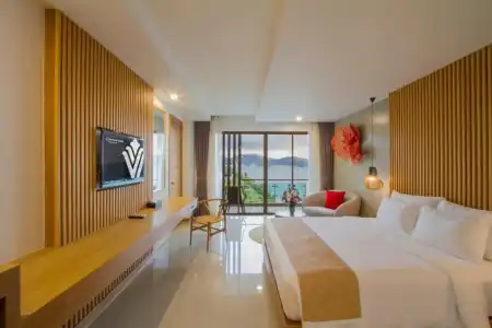 Wyndham Grand Phuket Kalim Bay - 37