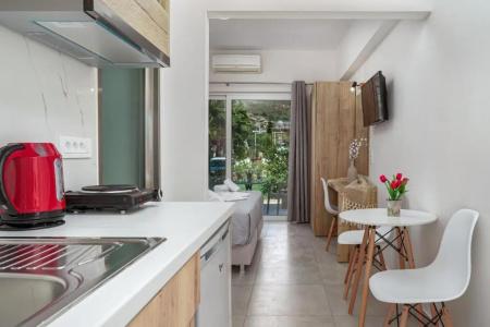 2-bed Apartment With Pool - 68