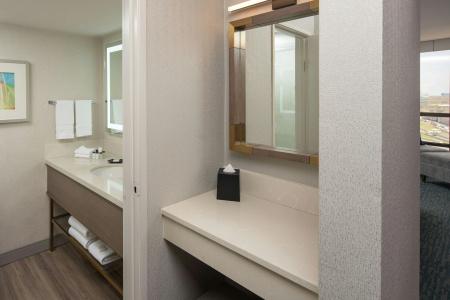 Sheraton Dallas by the Galleria - 39