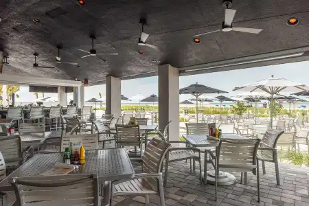 DiamondHead Beach Resort - 30