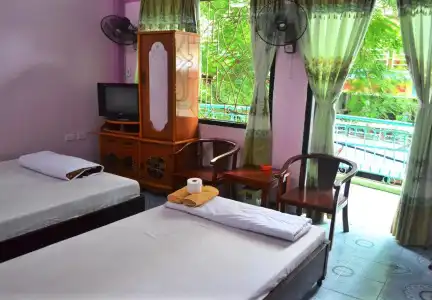 Mr.Zoom Backpacker Hostel - 2