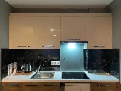 On4 Rooms & Suites - 12