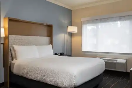 Holiday Inn VICTORIA – ELK LAKE by IHG - 58