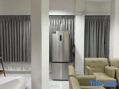 Mall Suites - 572