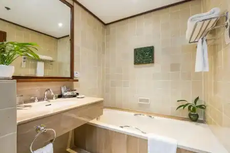 Chatrium Royal Lake Yangon - 141