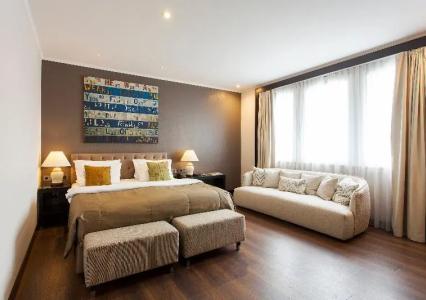 Quentin Boutique - 54