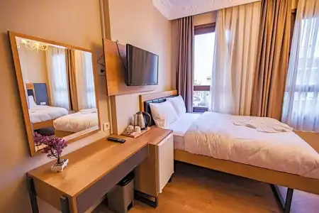 Grand Balyan & Restaurant - 100