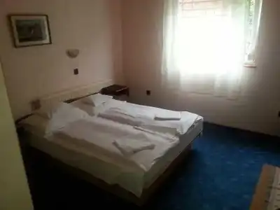 Attila Budapest - 26