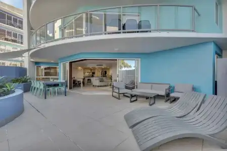 Rolling Surf Resort - 153