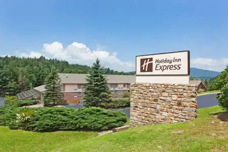 Holiday Inn Express Blowing Rock South by IHG - 18