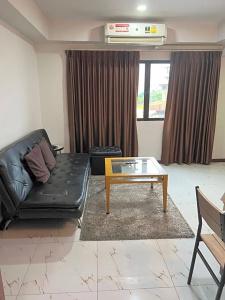 Mall Suites - 241