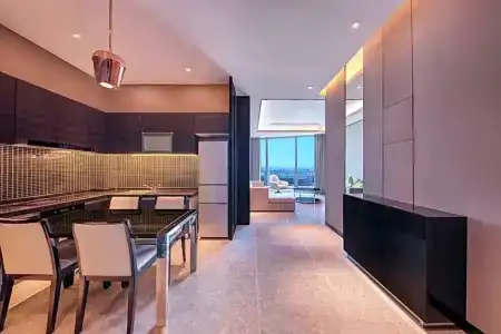Hilton - 187