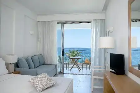 Maritimo Beach - 99