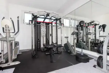Paragon Apartments - 13