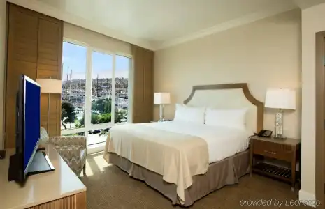DoubleTree by Hilton San Diego Bayside - 3