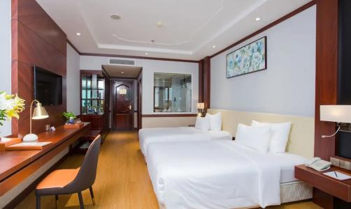 Van Phat Riverside - 118