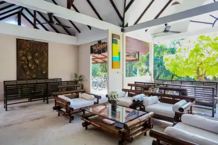 Naiharn Beach Resort - 21
