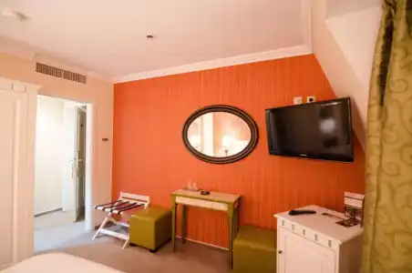 Boutique Monaco - 34