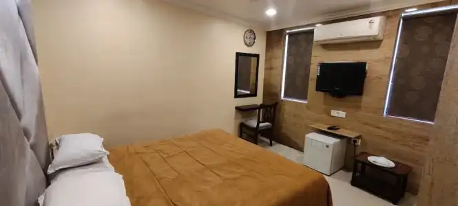 Metro Palace Mini-hotel - 17