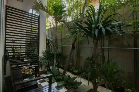 Apsara Centrepole - 140