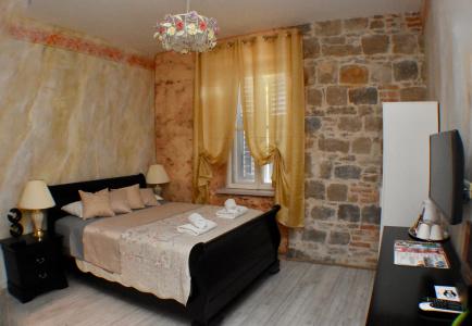 PIETRA ROSSA Luxury Rooms - 16