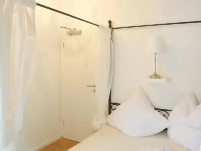 Old Kings Design Hostel - 2