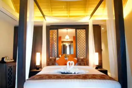 Tapae Gate Villa - 120